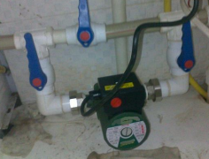 裝個地?zé)嵫h(huán)泵，暖氣一開家里24小時都不冷！